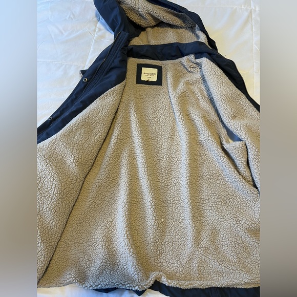 Women’s Sonoma Sherpa lined Navy Blue Vest - Picture 2 of 4